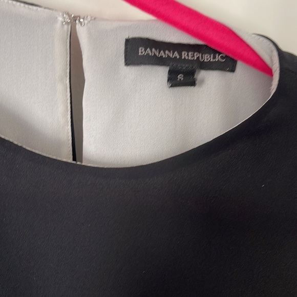 Banana Republic two-tone sleeveless shell - Picture 2 of 3